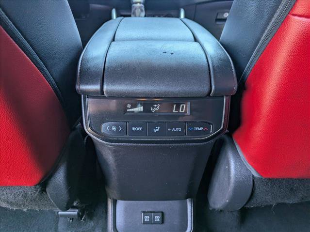 Used 2021 Toyota Highlander XSE FWD image 18
