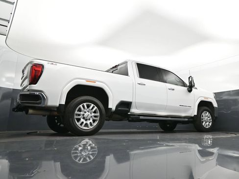 Used 2022 GMC Sierra 2500 SLT w/ SLT Preferred Package image 46