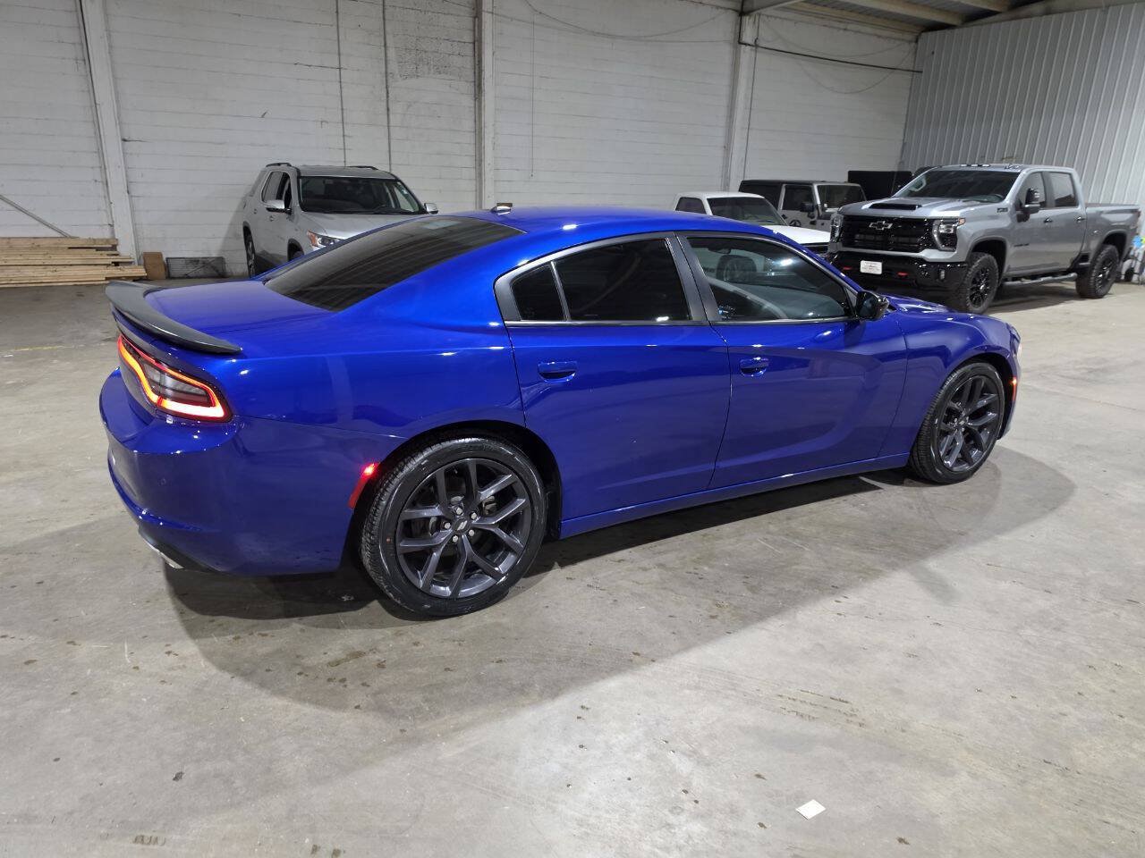 Used 2020 Dodge Charger SXT w/ Blacktop Package RWD image 13