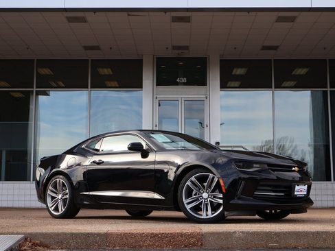 Used 2017 Chevrolet Camaro LT w/ RS Package image 2