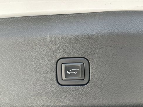 Used 2021 Buick Enclave Avenir w/ Avenir Technology Package image 34