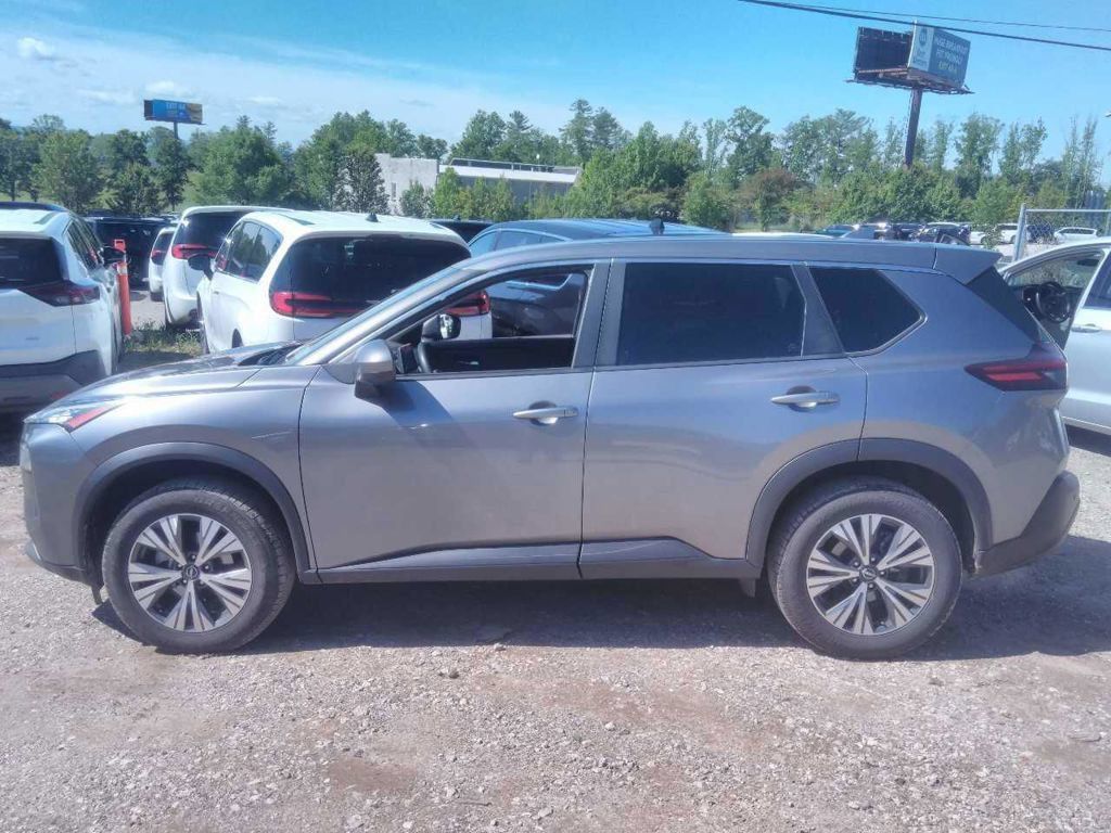 Used 2023 Nissan Rogue SV AWD/4WD image 9