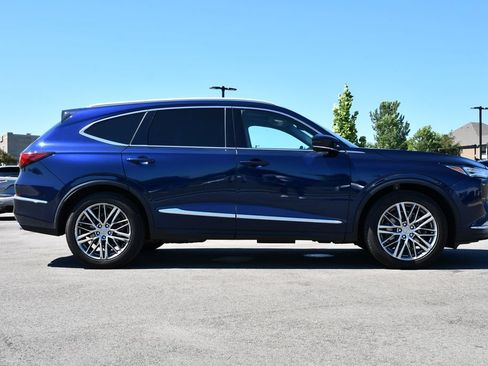 Used 2023 Acura MDX SH-AWD w/ Advance Package image 7