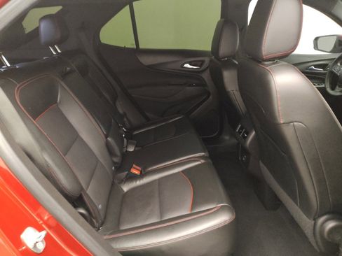 Used 2023 Chevrolet Equinox RS w/ RS Leather Package FWD image 19