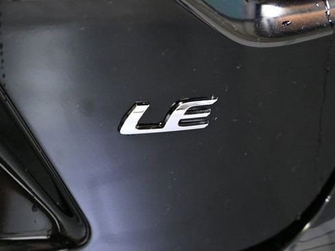 Used 2023 Toyota Corolla LE image 13