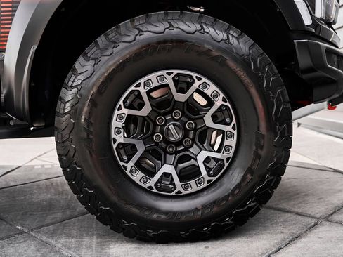 Used 2024 Ford F150 Raptor w/ Equipment Group 803A Raptor R AWD/4WD image 31