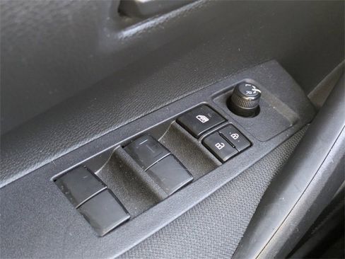 Used 2023 Toyota Corolla LE image 19