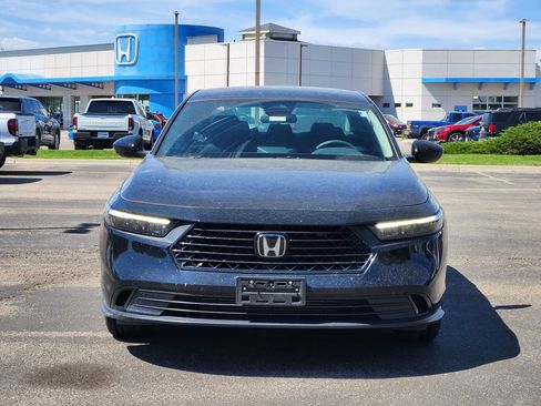 Used 2023 Honda Accord EX image 2