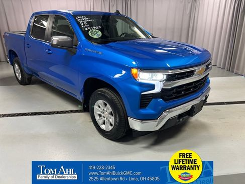 Used 2025 Chevrolet Silverado 1500 LT AWD/4WD image 1