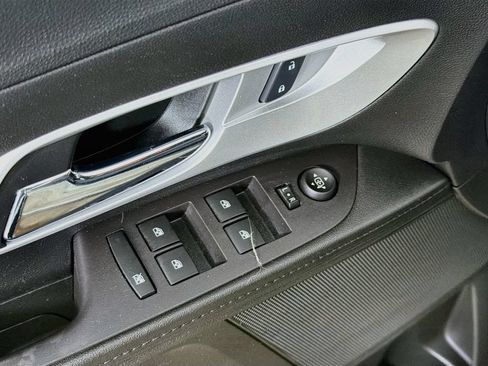 Used 2016 Chevrolet Equinox LT w/ Convenience Package FWD image 17