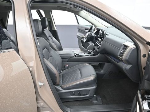 Used 2024 Nissan Pathfinder Platinum w/ Cargo Package AWD/4WD image 31