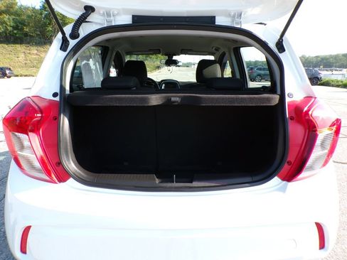 Used 2022 Chevrolet Spark LT w/ Spark Special Edition FWD image 17