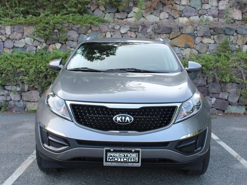 Used 2016 Kia Sportage LX w/ LX Popular Package AWD/4WD image 3