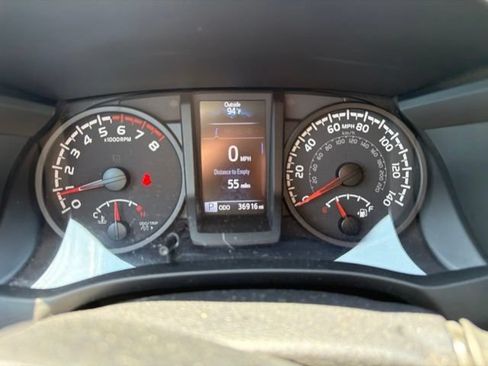 Used 2021 Toyota Tacoma SR AWD/4WD image 6