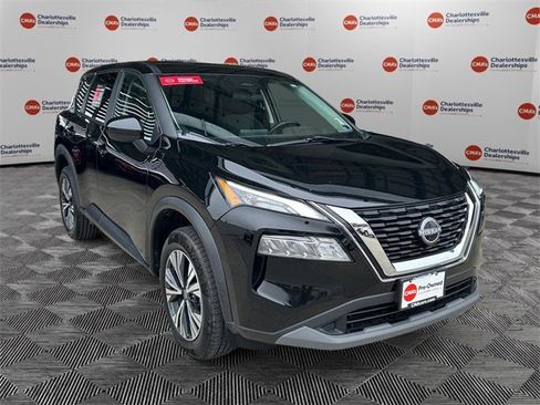 Used 2023 Nissan Rogue SV image 7