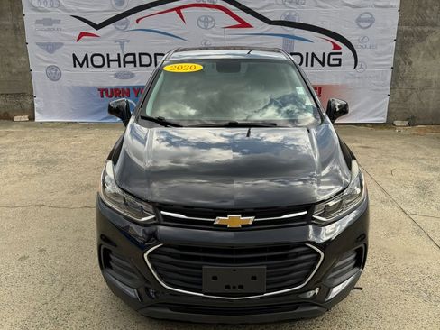 Used 2020 Chevrolet Trax LS w/ Tint and Cruise Package FWD image 1