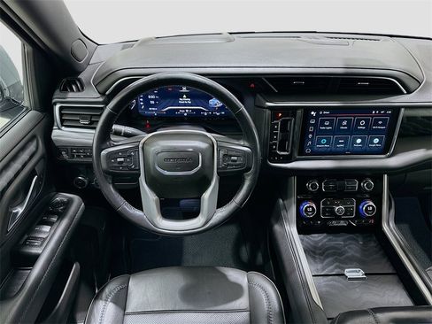 Used 2022 GMC Yukon Denali image 23