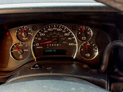 Used 2018 GMC Savana 3500 Extended w/ Driver Convenience Package image 10