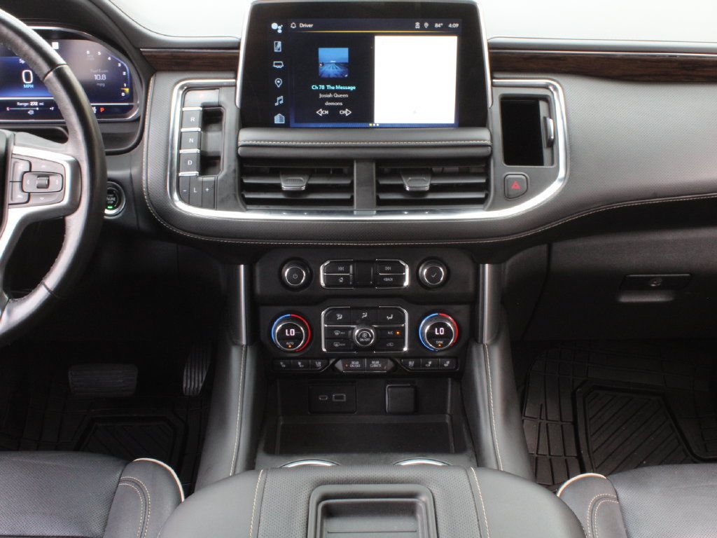 Used 2023 Chevrolet Suburban Premier AWD/4WD image 23