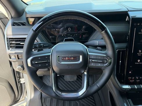 Used 2025 GMC Yukon Elevation w/ Elevation Premium Package RWD image 19