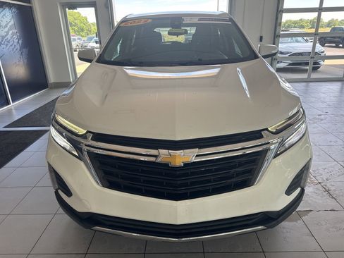 Used 2022 Chevrolet Equinox LT AWD/4WD image 2