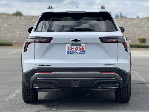 New 2026 Chevrolet Equinox ACTIV w/ LPO, Floor Liner Package image 5