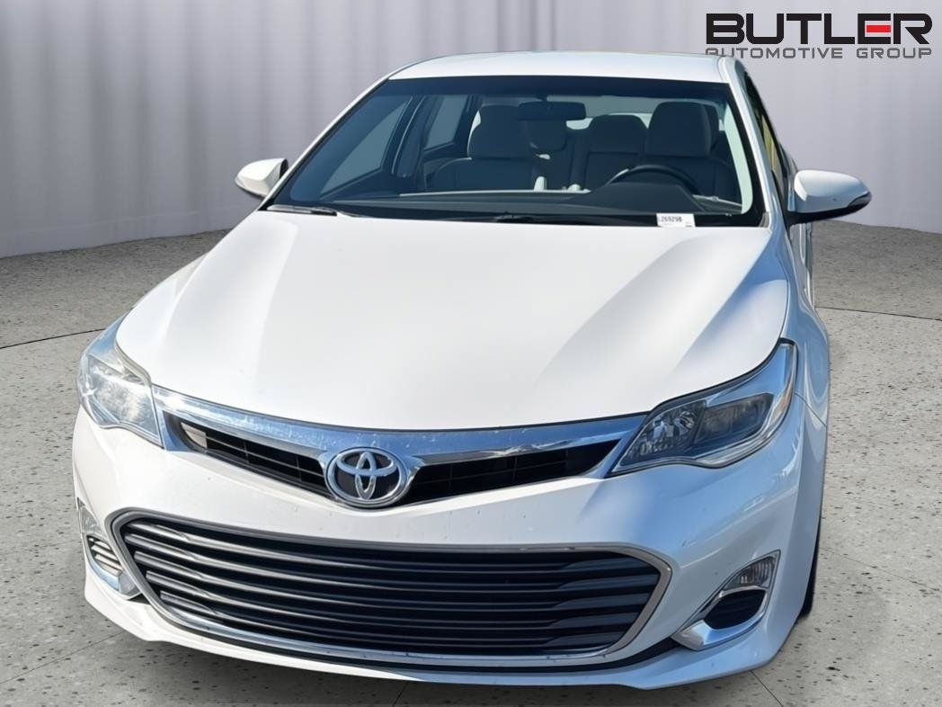 Used 2015 Toyota Avalon XLE FWD image 3