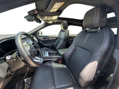 Used 2026 Jaguar F-PACE R-Dynamic S AWD/4WD image 10