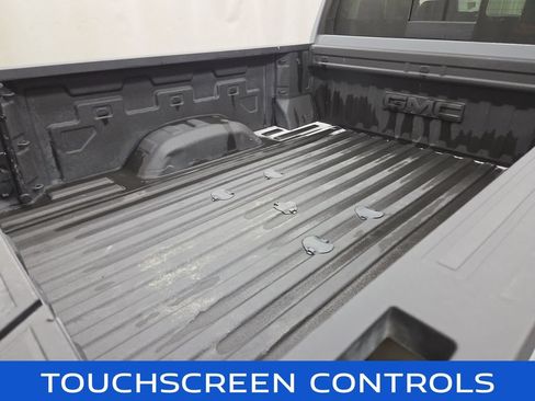 Used 2025 GMC Sierra 2500 AT4X AWD/4WD image 5