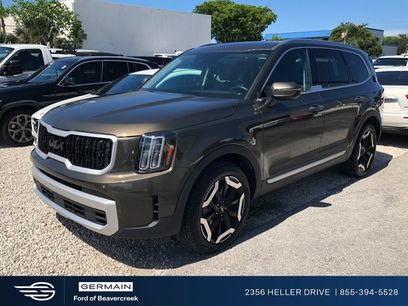 Used 2025 Kia Telluride S