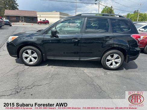 Used 2015 Subaru Forester 2.5i Premium w/ All-Weather Package AWD/4WD image 11