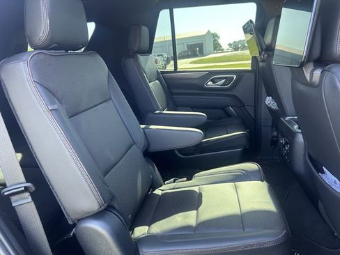 Used 2021 Chevrolet Tahoe High Country w/ Premium Package AWD/4WD image 7