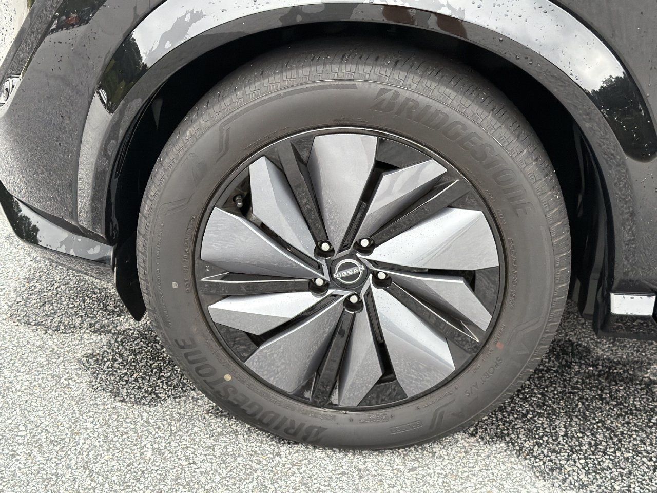 Certified 2023 Nissan Ariya FWD image 30