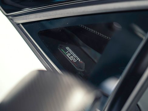 Used 2020 Lamborghini Aventador SVJ AWD/4WD image 61