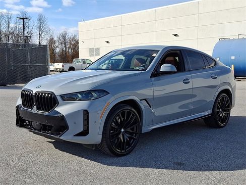 Certified 2024 BMW X6 xDrive40i w/ Executive Package image 7