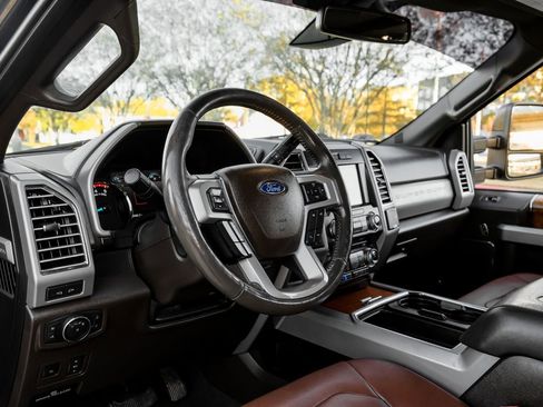 Used 2018 Ford F250 King Ranch w/ King Ranch Ultimate Package image 3