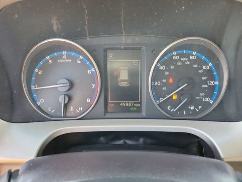 Used 2018 Toyota RAV4 XLE FWD image 22