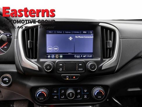 Used 2024 GMC Terrain SLT AWD/4WD image 12