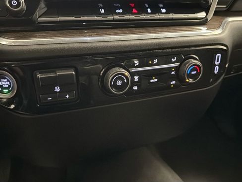 Used 2024 Chevrolet Silverado 2500 LT AWD/4WD image 18