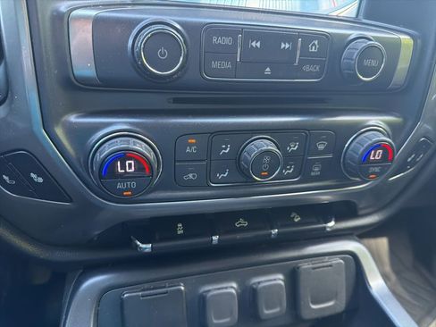 Used 2018 Chevrolet Silverado 1500 LT w/ All Star Edition image 23