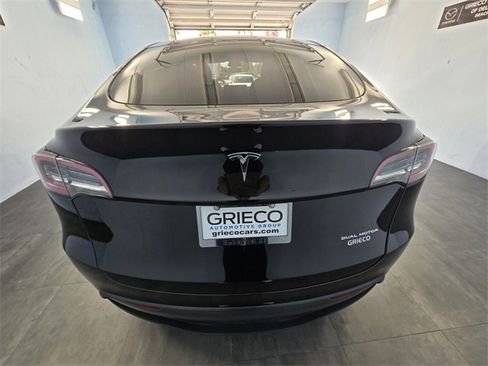 Used 2023 Tesla Model Y Long Range image 11