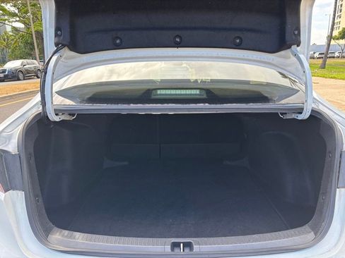 Used 2020 Toyota Corolla SE FWD image 13