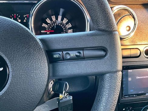 Used 2009 Ford Mustang GT image 19