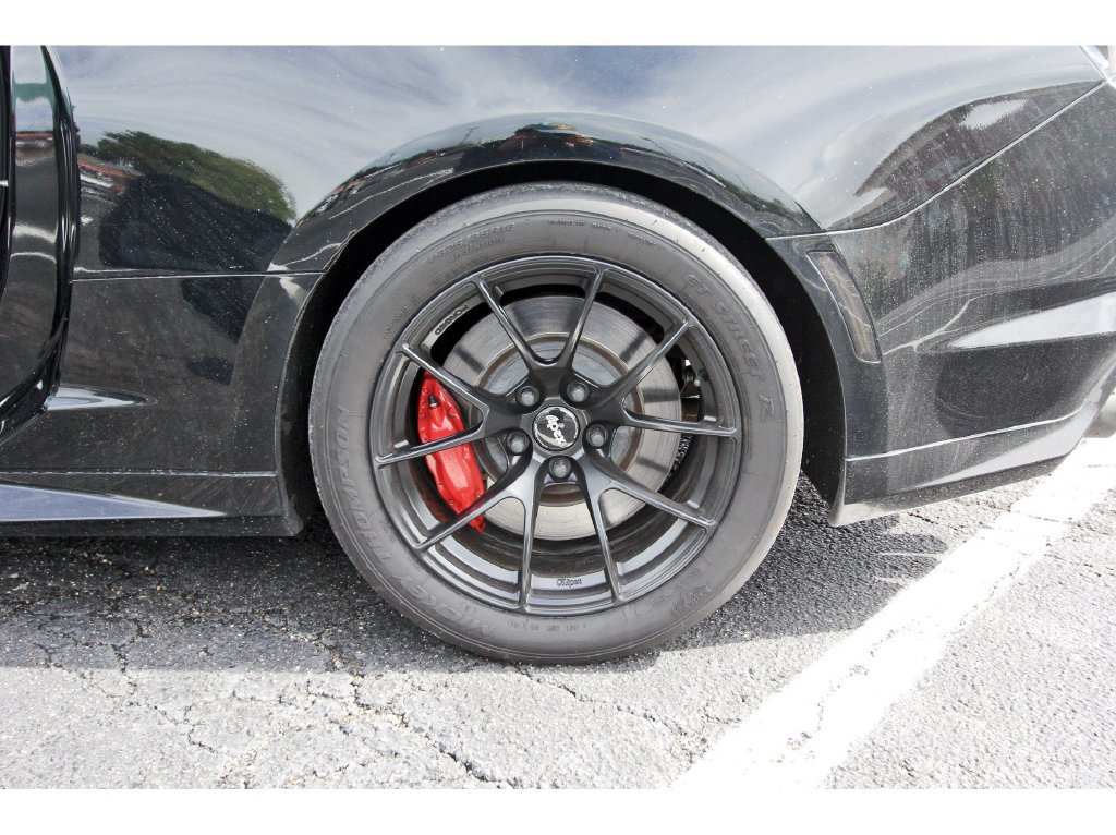 Used 2020 Chevrolet Camaro ZL1 RWD image 31