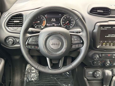 Used 2022 Jeep Renegade Altitude w/ Convenience Group AWD/4WD image 6