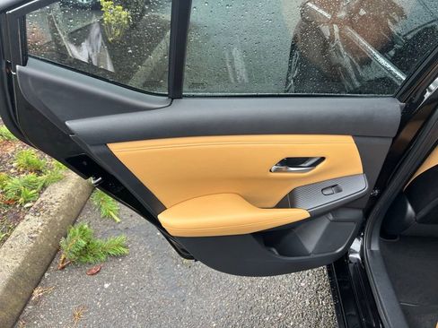 Used 2021 Nissan Sentra SV w/ SV Premium Package FWD image 15