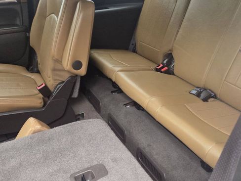 Used 2016 Buick Enclave Leather FWD image 8