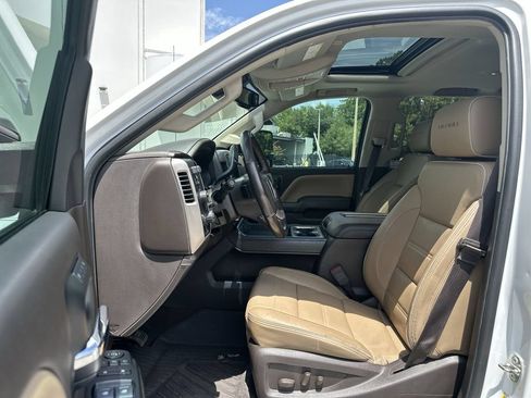 Certified 2019 GMC Sierra 2500 Denali w/ Duramax Plus Package AWD/4WD image 20