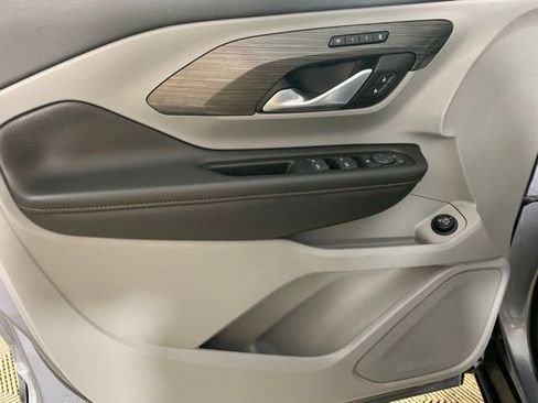 Used 2019 GMC Terrain SLT w/ Preferred Package image 27