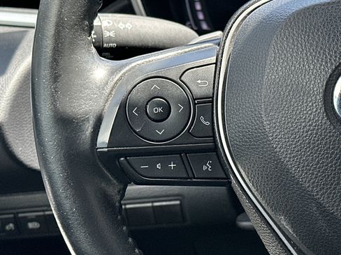 Used 2023 Toyota Corolla XSE FWD image 18